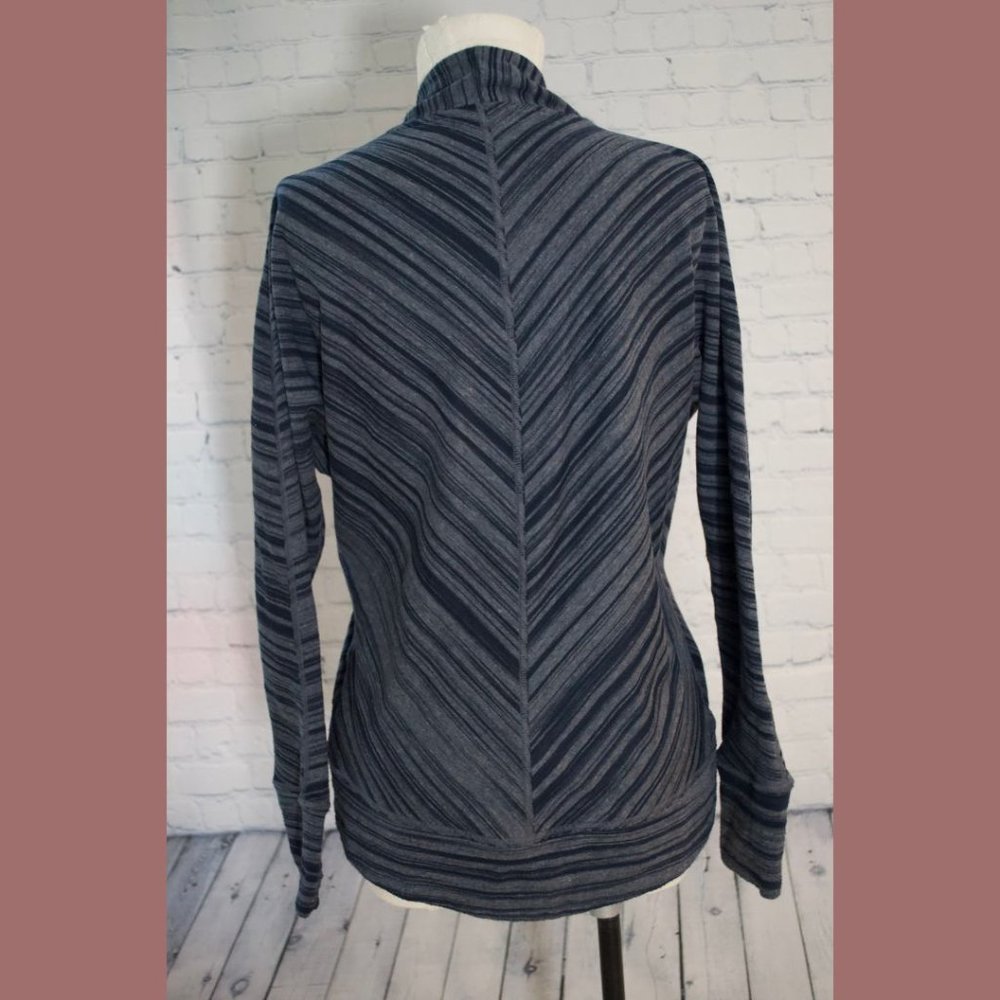 Prana Paradiso Cozy Cocoon Striped Grey and Black Cardigan - small - Picture 4 of 6